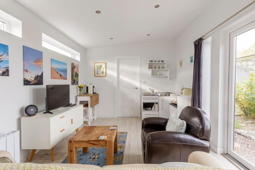 Cosy And Modern 1 Bedroom Garden House - Very Dog Friendly! Tarves المظهر الخارجي الصورة