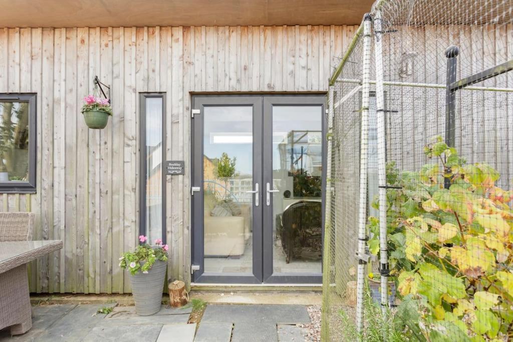Cosy And Modern 1 Bedroom Garden House - Very Dog Friendly! Tarves المظهر الخارجي الصورة